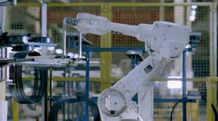 玲瓏輪胎數智化工廠入選工信部兩項重要名單，引領行業互聯網服務轉型